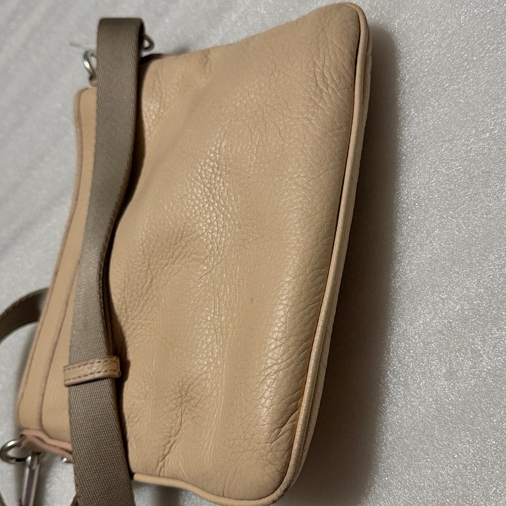 Lauren Ralph Lauren Cream Leather Crossbody Bag with Embossed Logo - Picture 8 of 8